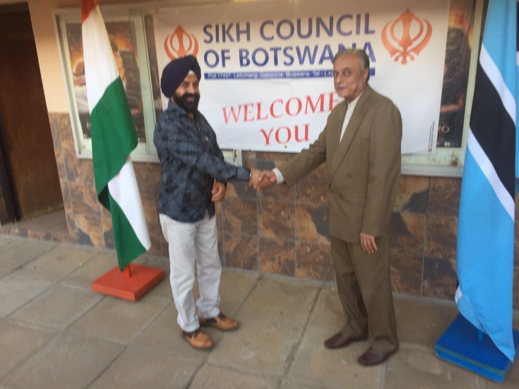 H.E. Dr. Ketan Shukla, High Commissioner of India to Botswana with Mr. Raj Kukreja, Vice President, Sikh Council of Botswana on the occasion of premier of Film Bhag Milkha Bhag during Indian Film Festival at Village Cinema on 18.9.2016