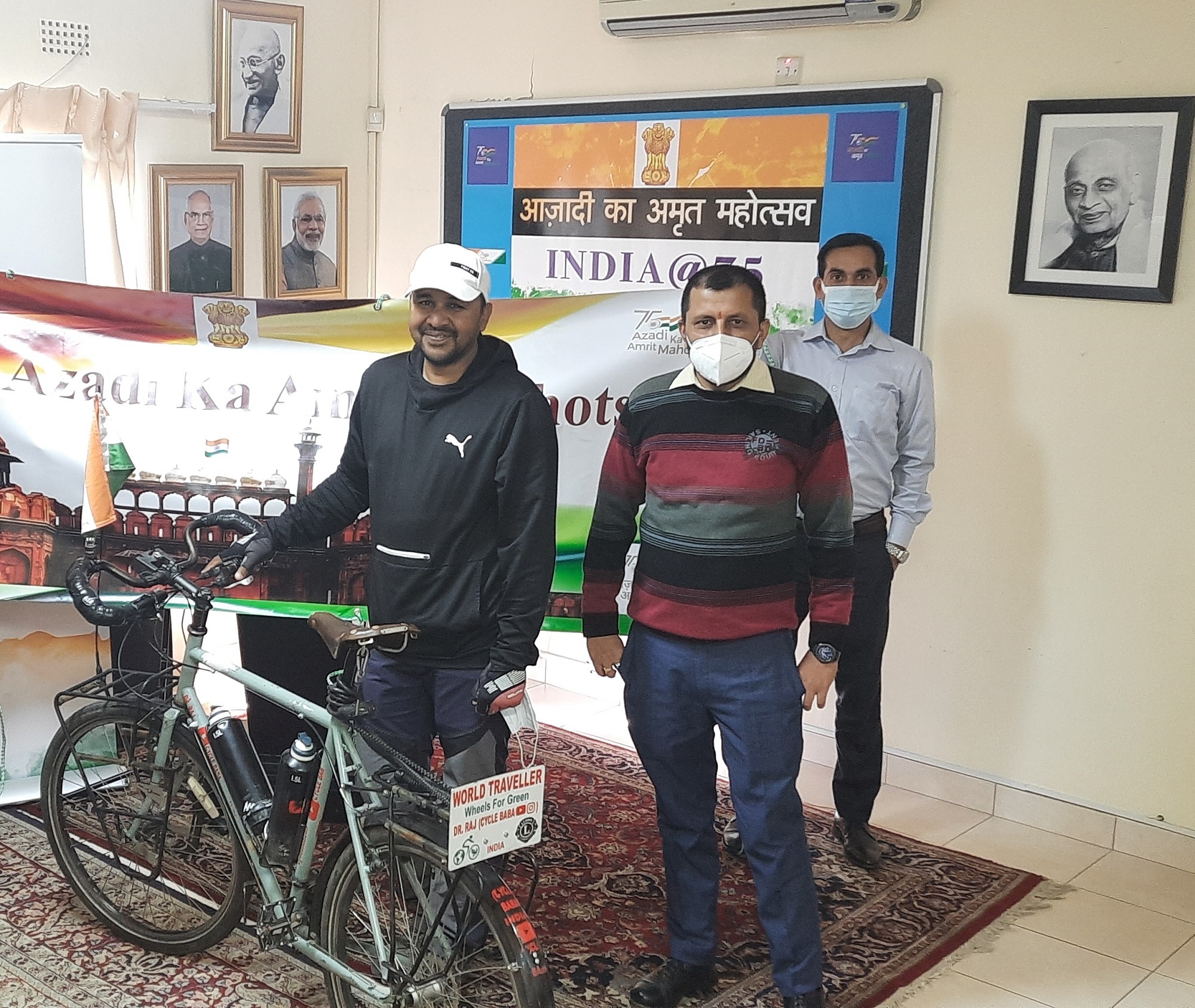 Cycle Baba cycling Africa from India